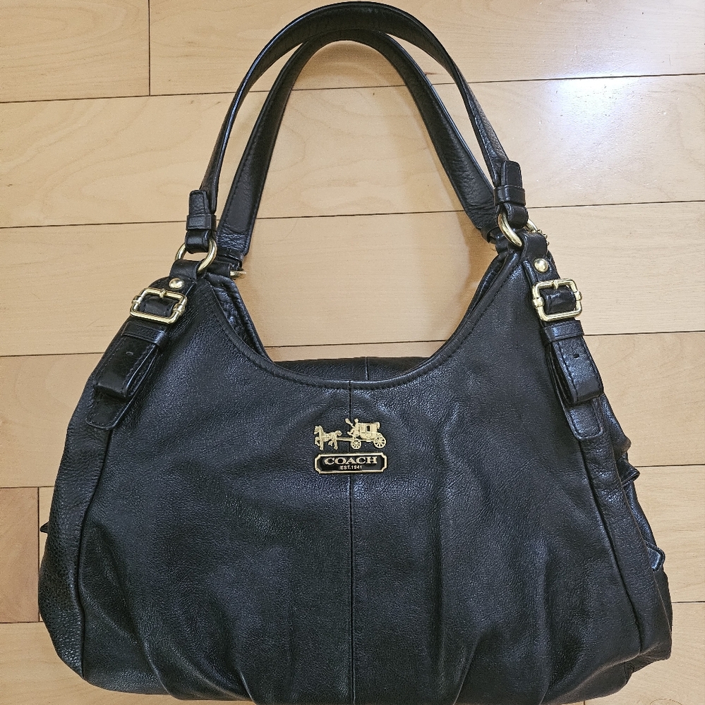 Coach Black Leather Shoulder Bag